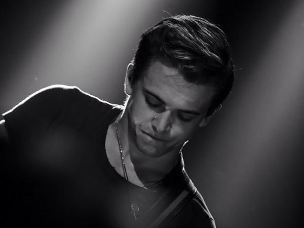 Owl Radio Interviews Hunter Hayes